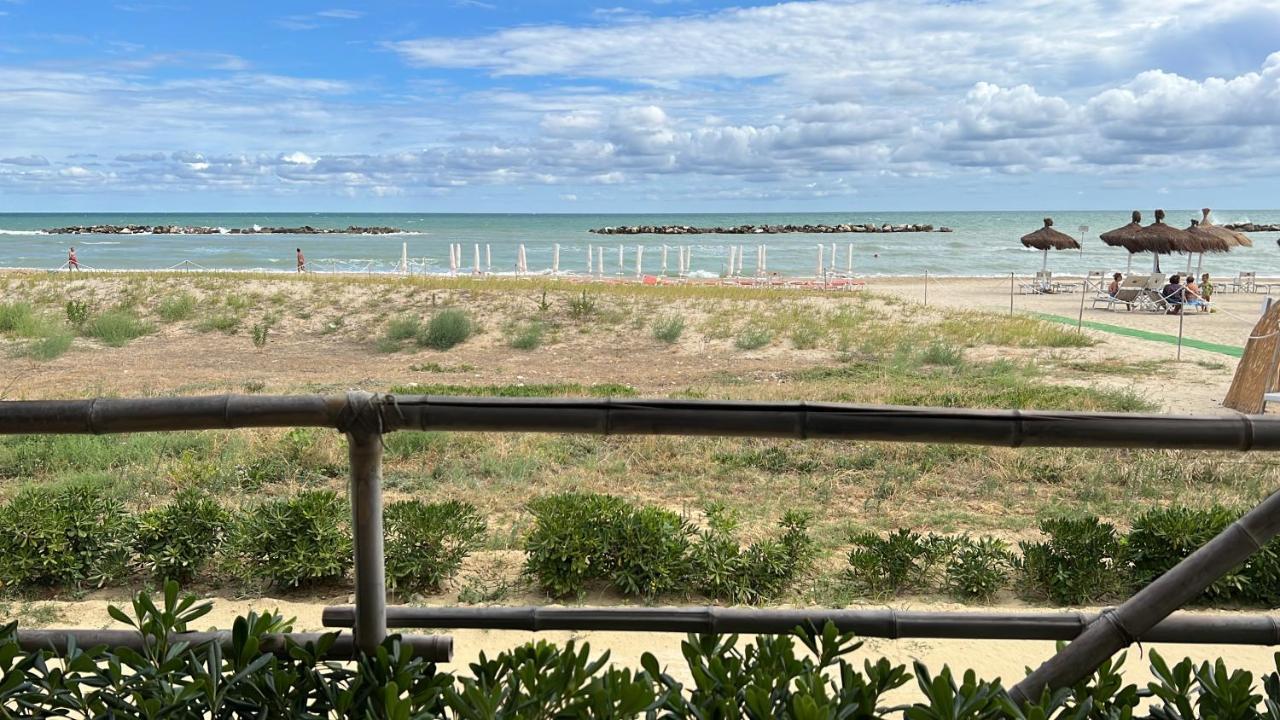 Abruzzodamare Amazing Apartments With Romantic Sea View Francavilla Al Mare Buitenkant foto
