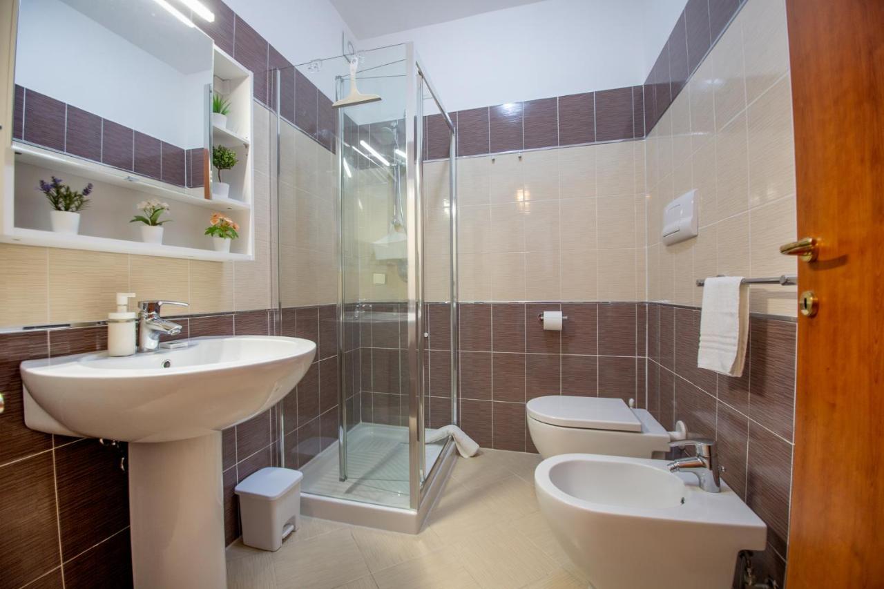 Abruzzodamare Amazing Apartments With Romantic Sea View Francavilla Al Mare Buitenkant foto
