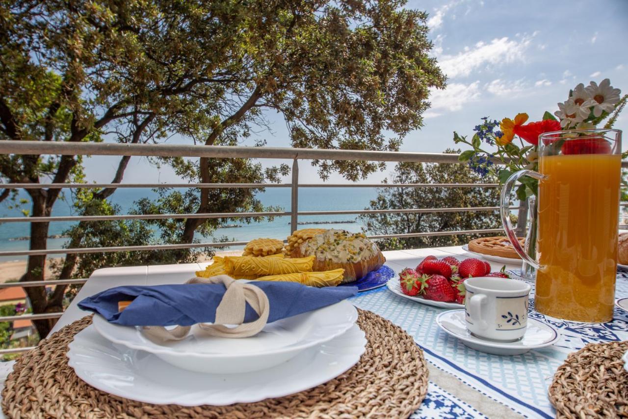 Abruzzodamare Amazing Apartments With Romantic Sea View Francavilla Al Mare Buitenkant foto