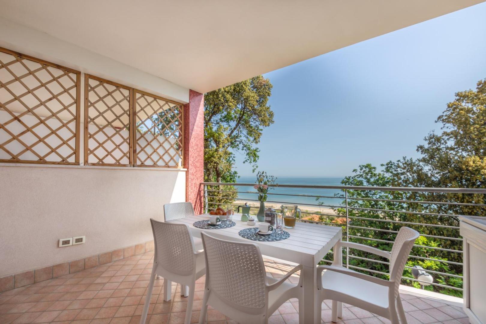 Abruzzodamare Amazing Apartments With Romantic Sea View Francavilla Al Mare Buitenkant foto